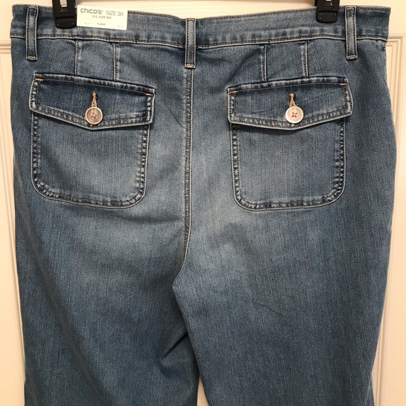 NWT Chico’s Button Flare Jean - Picture 11 of 16
